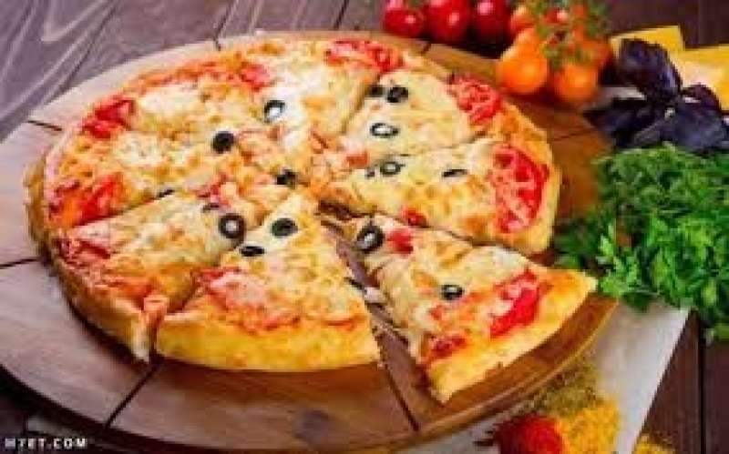 طريقة عمل البيتزا بالجبن والخضار