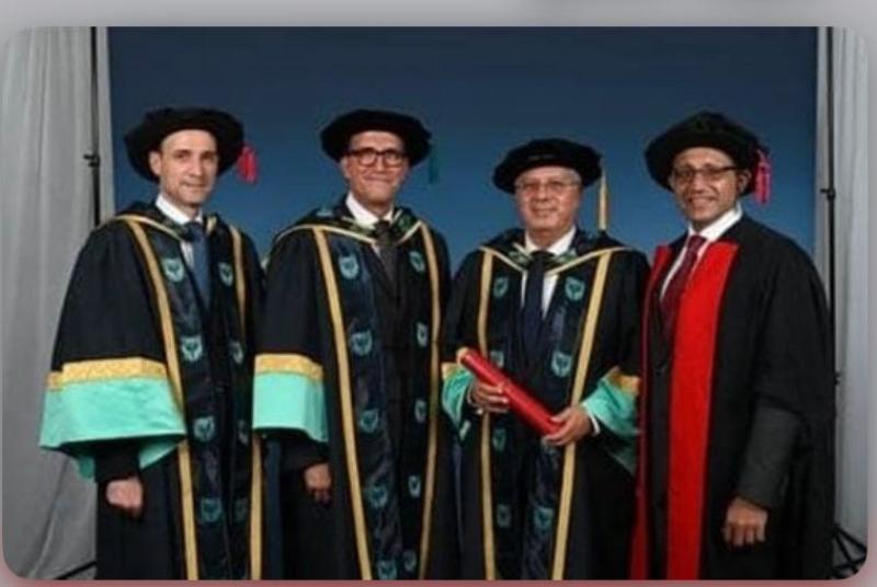 ”صقر” يهنئ وزير التعليم العالي لحصوله على  الدكتوراه  الفخرية  من  ”إيست لندن”