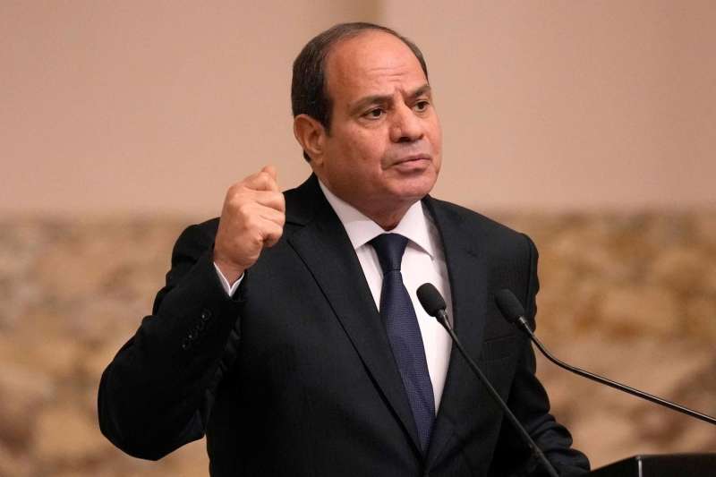 خبير عسكري يكشف سبب رفض السيسي دخول الجيش المصري او قوات عربية لغزة