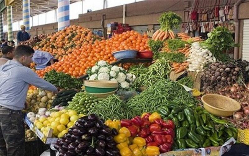 أسعار الخضراوات والفاكهة اليوم في سوق العبور للجملة