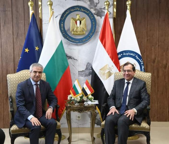 طارق الملا يبحث سبل التعاون بين مصر وبلغاريا مع وزير الطاقة البلغاري