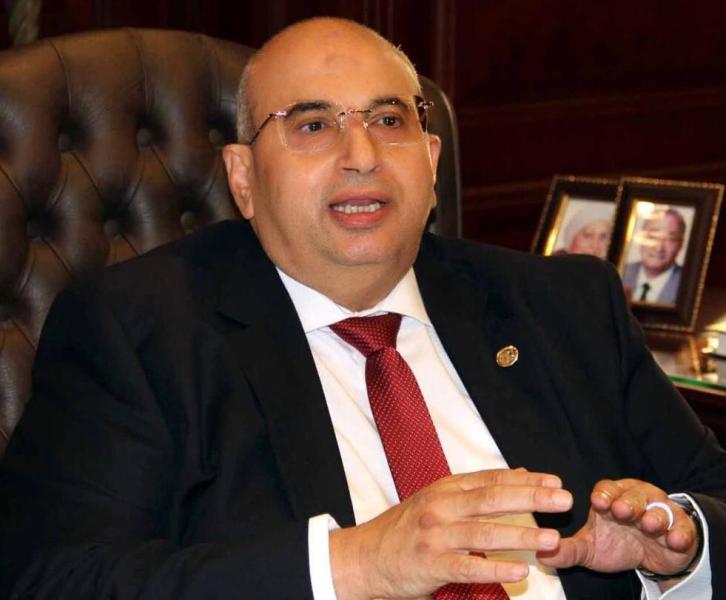 المحاسب الضريبي أشرف عبد الغني، مؤسس جمعية خبراء الضرائب المصرية
