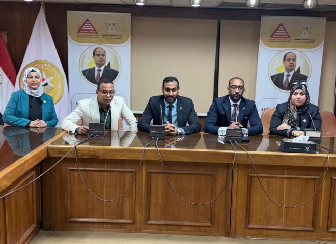 كوادر بشبابها يحصلون على دورات من وزارة التنمية المحلية لتعزيز مشاركات الشباب في المجتمع المصري